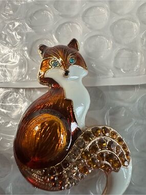 Fox Brown and White Enamel Fox Brooch with Amber Crystals
